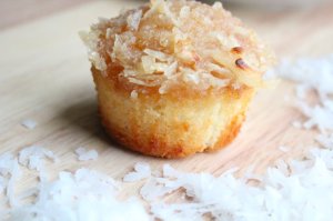coconut caramel cupcakes