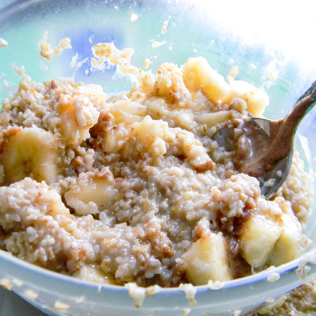 Homemade Peanut Butter Banana Oatmeal Recipe – Daily Dish Recipes