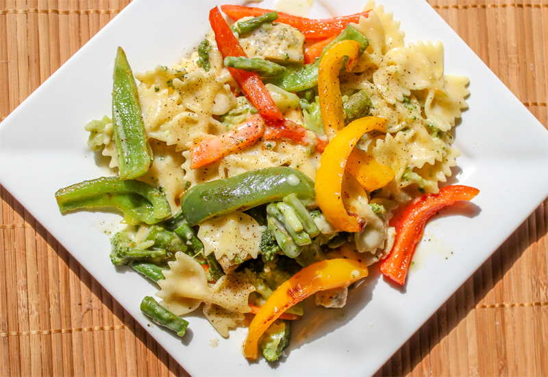 Garlic and Roasted Bell Pepper Farfalle