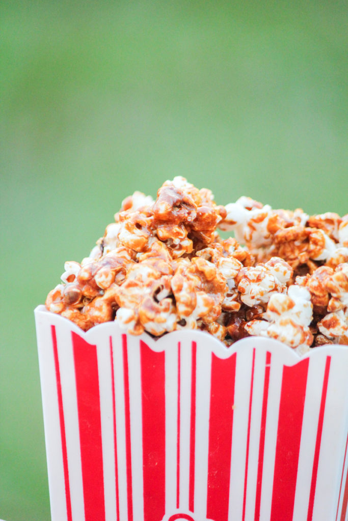 Gingerbread Caramel Popcorn Recipe | Easy to Make Gift Idea or Snack