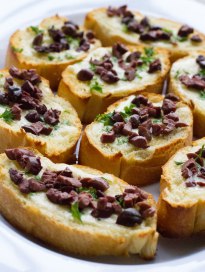 Baked Brie Bites with Olives and Roasted Garlic