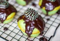 Mint Cupcakes with Mint Dark Chocolate Ganache