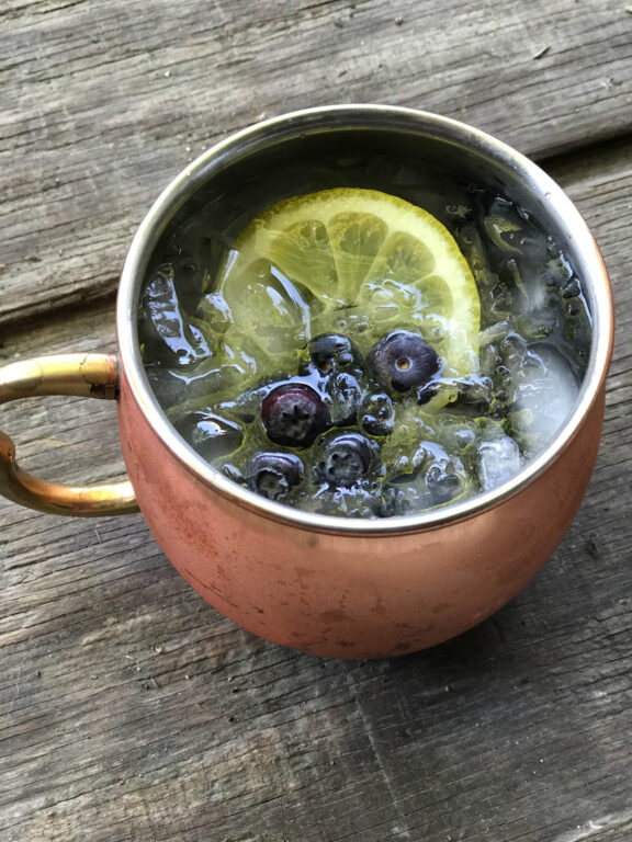 lemon blueberry moscow mule