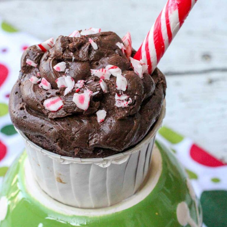Dark Chocolate Peppermint Cupcakes