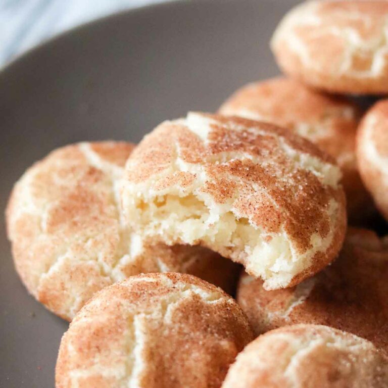Snickerdoodle Crinkle Cookies