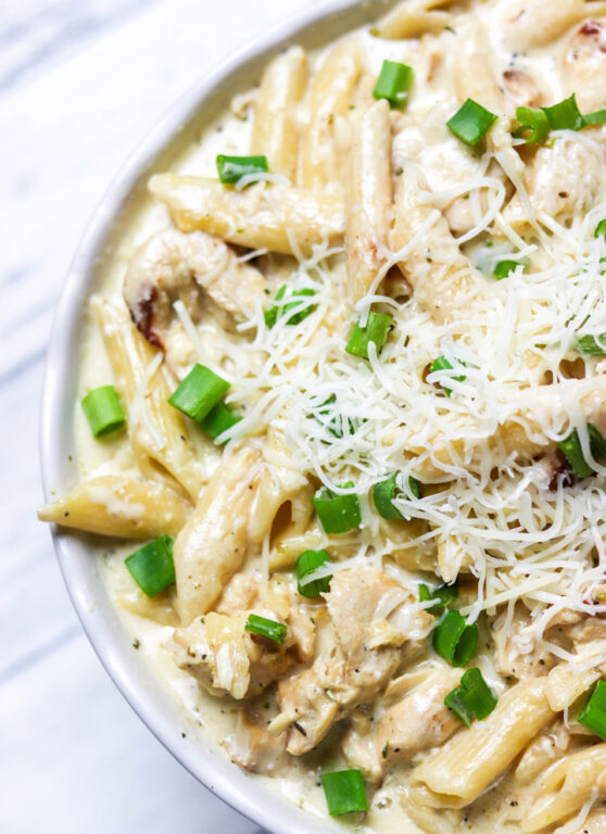 Instant Pot Creamy Garlic Chicken Pasta – Daily Dish Recipes