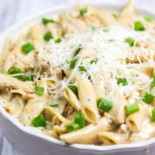 Instant Pot Creamy Garlic Chicken Pasta Featured Image