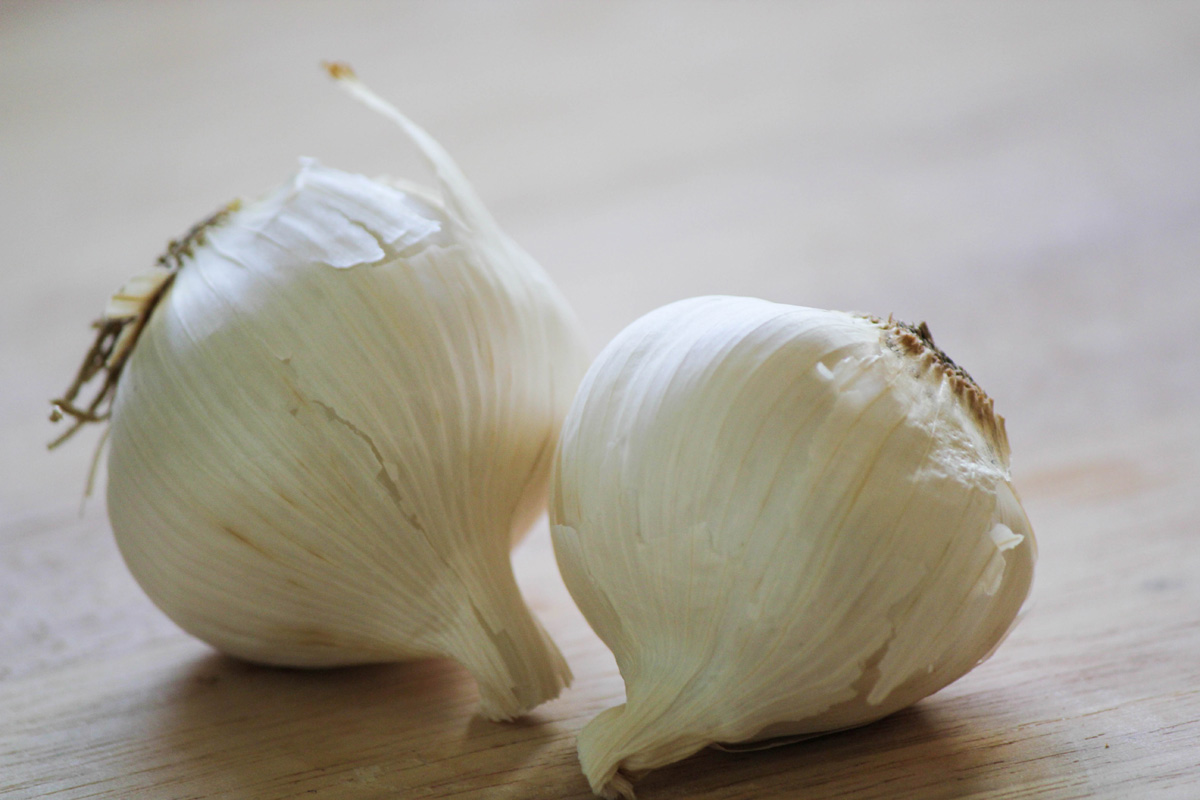 How to Roast Garlic Step 1 - Garlic