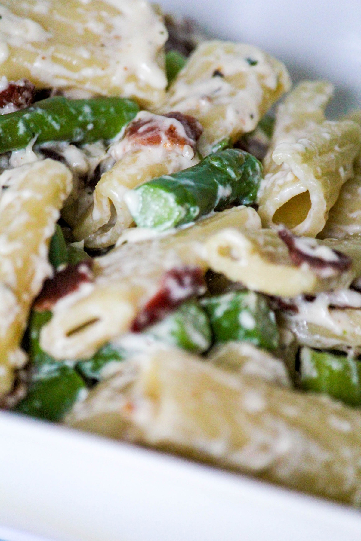 Rigatoni with Bacon and Asparagus