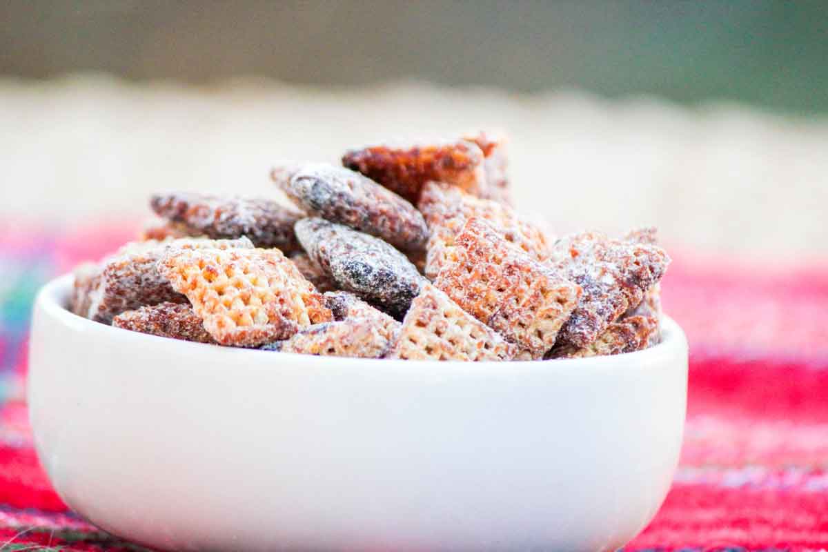Gingerbread Puppy Chow Snack Mix